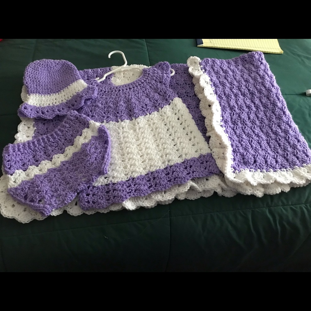 Crocheted set